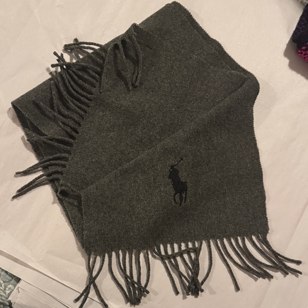 Polo by Ralph Lauren 100% Wool Dark Gray Scarf with Fringe - Picture 5 of 5
